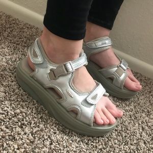 MBT SANDALS
